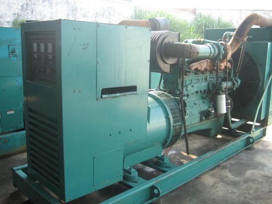 兴安租赁发电机- 发电机碳刷磨损的原因是什么