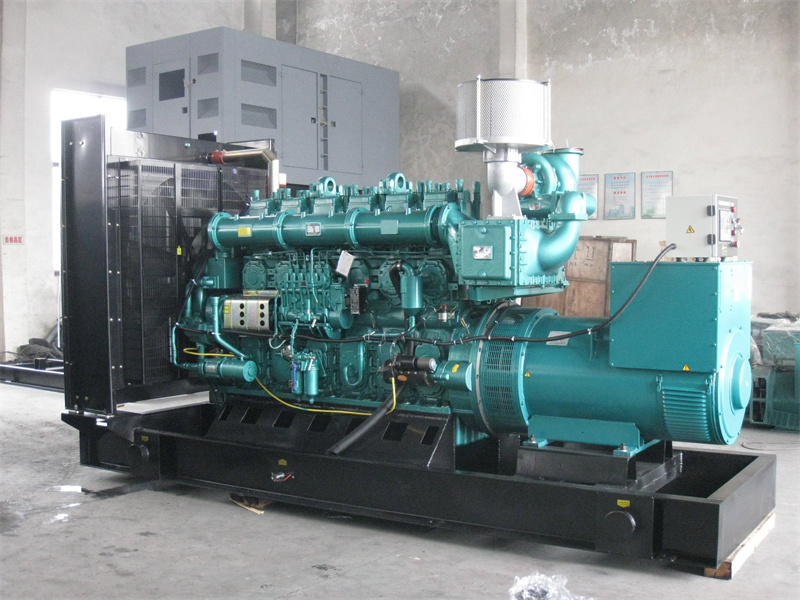 兴安200KW 柴油发电机的油耗是多少？