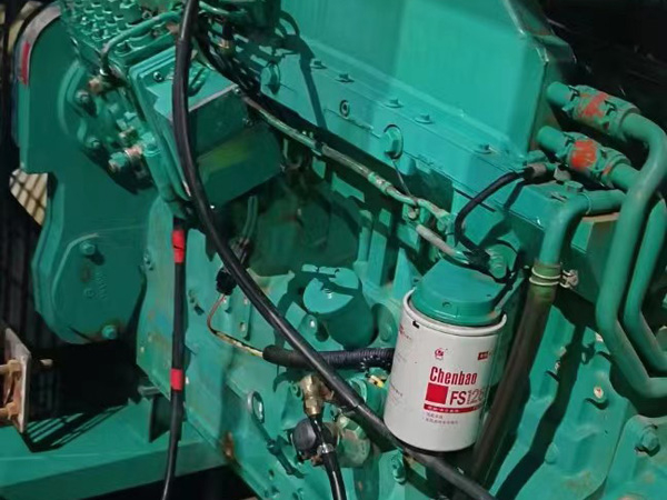 兴安如何确定新的发电机组控制系统是否与原系统兼容？